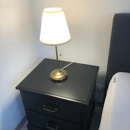 Chez Lio & Jess אוברנאי