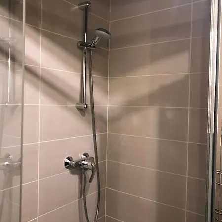 דירה Chez Lio & Jess אוברנאי