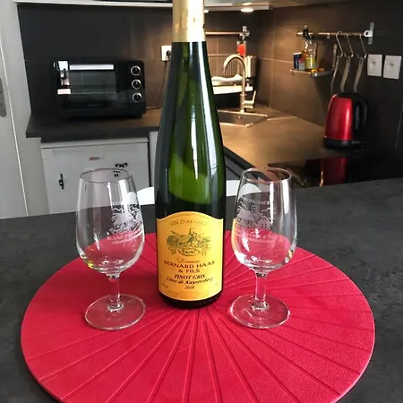 Chez Lio & Jess דירה אוברנאי