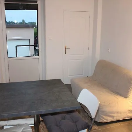 דירה Chez Lio & Jess