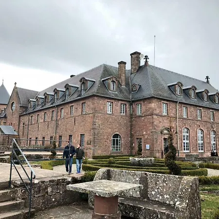 Chez Lio & Jess * אוברנאי